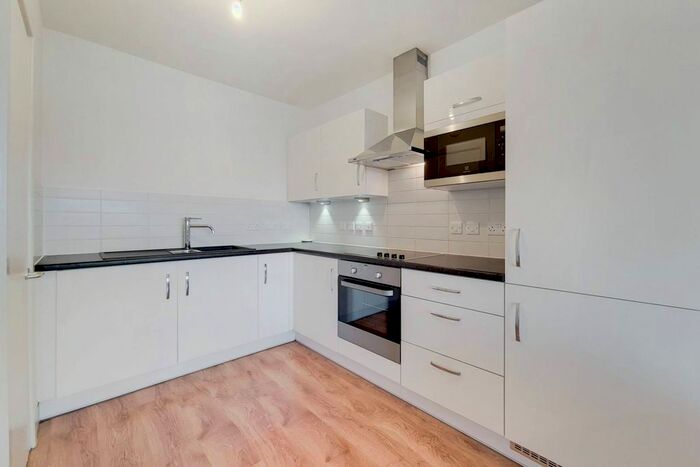 1 Bedroom Flat To Rent In London Road, Barking IG11