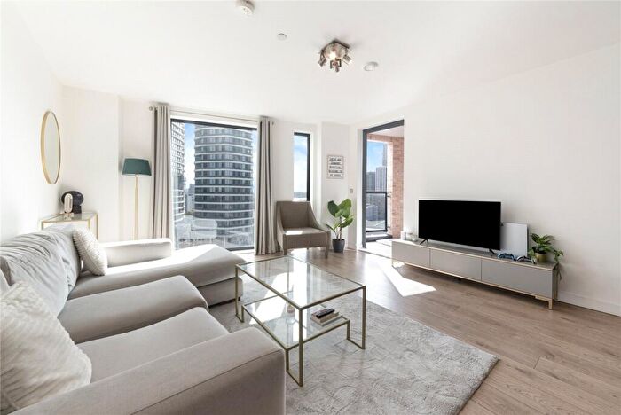 1 Bedroom Apartment To Rent In Roosevelt Tower, Williamsburg Plaza, London, E14