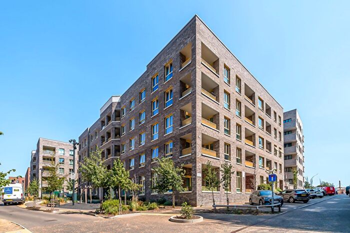 2 Bedroom Flat For Sale In Frogley Park, Bishop Apartments, IG11