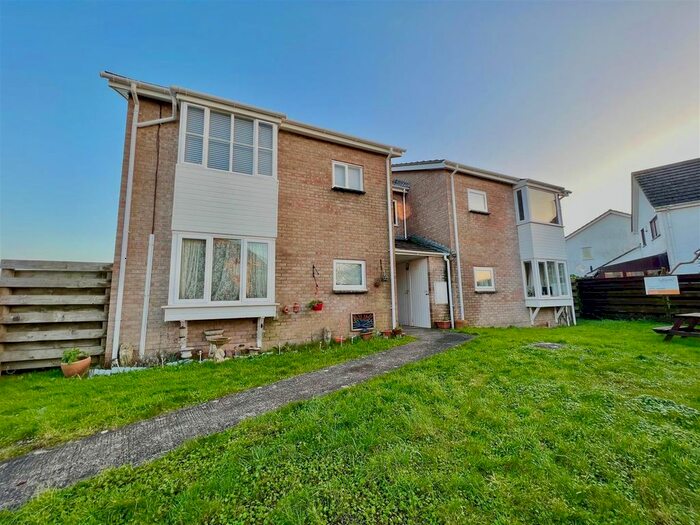 1 Bedroom Flat To Rent In Tapson Drive, Plymstock, Plymouth, PL9