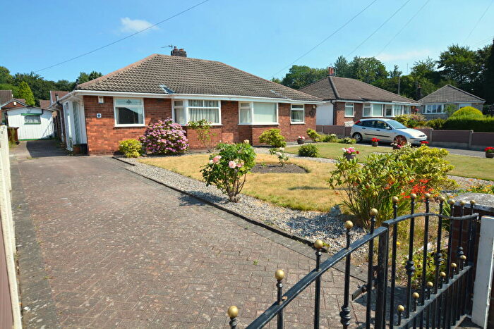 2 Bedroom Semi-Detached Bungalow For Sale In Thompson Road, Dane Bank, Denton, M34