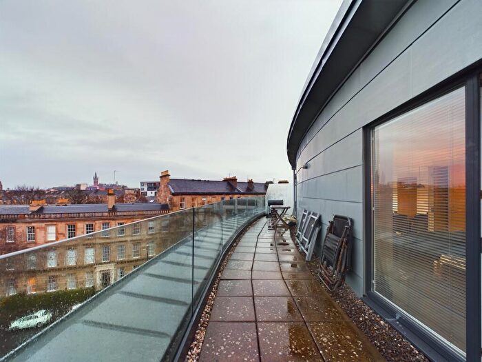 2 Bedroom Flat To Rent In Minerva Street, Glasgow, G3