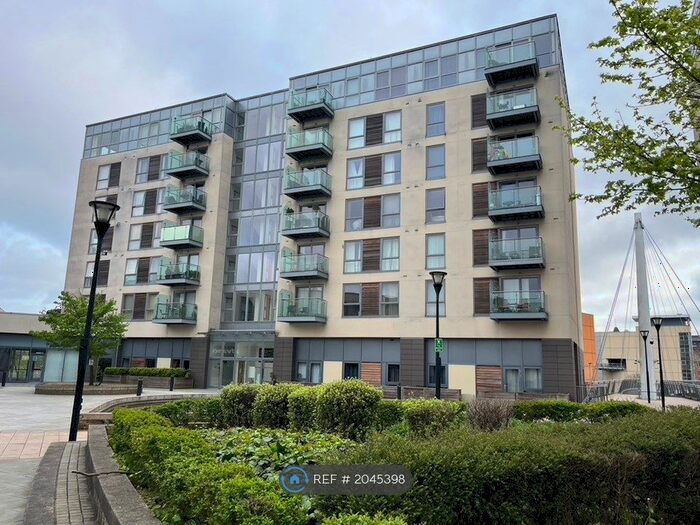 2 Bedroom Flat To Rent In Cotterells, Hemel Hempstead, HP1