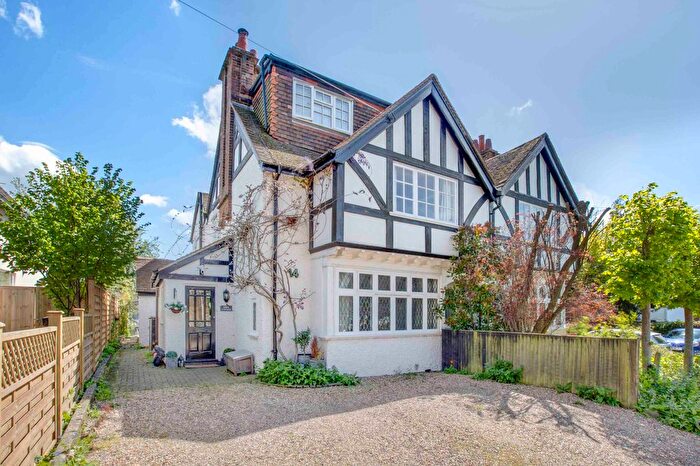 3 Bedroom Semi-Detached House For Sale In Abbey Road, Bourne End, SL8