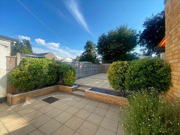 3 Bedroom Terraced House To Rent In Hadleigh, SS7