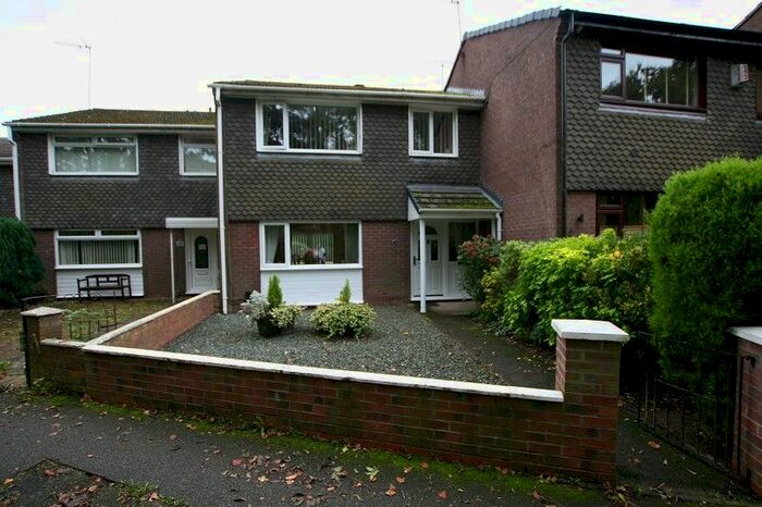 3 Bedroom Terraced House For Sale In Gowy Court, Ellesmere Port, Cheshire. CH66
