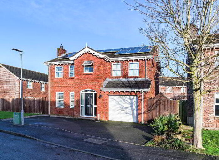 4 Bedroom Detached House With Garages For Sale In Old Forge, Magheralin, BT67