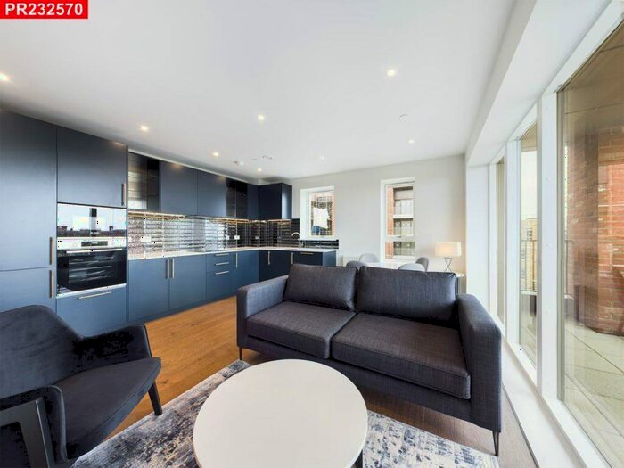 2 Bedroom Flat To Rent In Mary Neuner Road, Hornsey, – Bedrooms Flat, N8