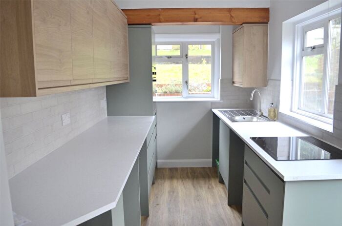 3 Bedroom Semi-detached House To Rent In Famet Avenue, Purley, CR8