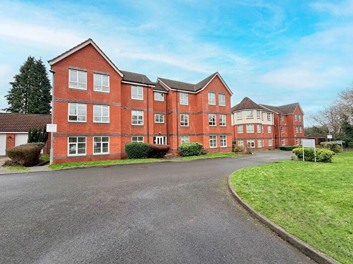 2 Bedroom Flat For Sale In Lea Green Drive, Wythall, B47