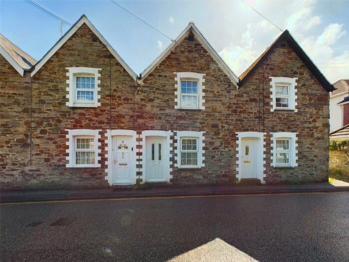 2 Bedroom Terraced House To Rent In Wadebridge, Cornwall, PL27