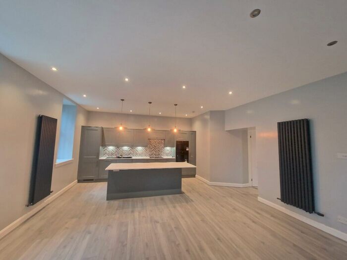 3 Bedroom Flat To Rent In Moss Road, Houston, Renfrewshire, PA6