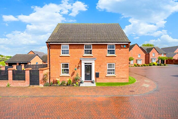 4 Bedroom Detached House For Sale In Field View, Wetherby, West Yorkshire, LS22