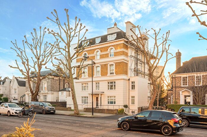 2 Bedroom Flat For Sale In Hamilton Hall, Hamilton Terrace, NW8