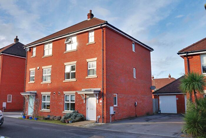 4 Bedroom Semi Detached House For Sale In Romsey, SO51