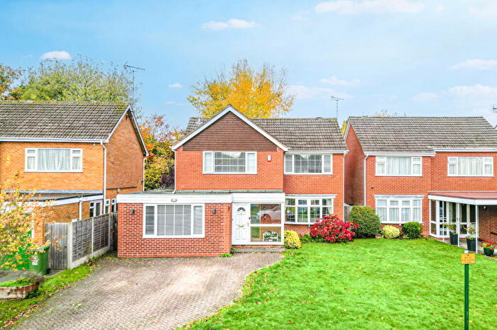 4 Bedroom Detached House For Sale In Stoneleigh Road, Solihull, B91