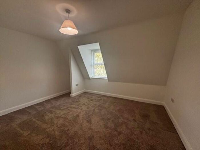1 Bedroom Flat To Rent In Burford Road, Carterton, Oxon, OX18