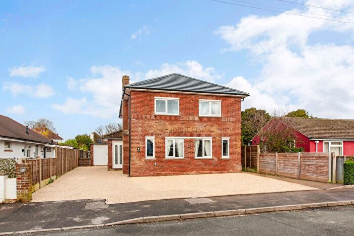 4 Bedroom Detached House For Sale In Overdown Road, Felpham, PO22