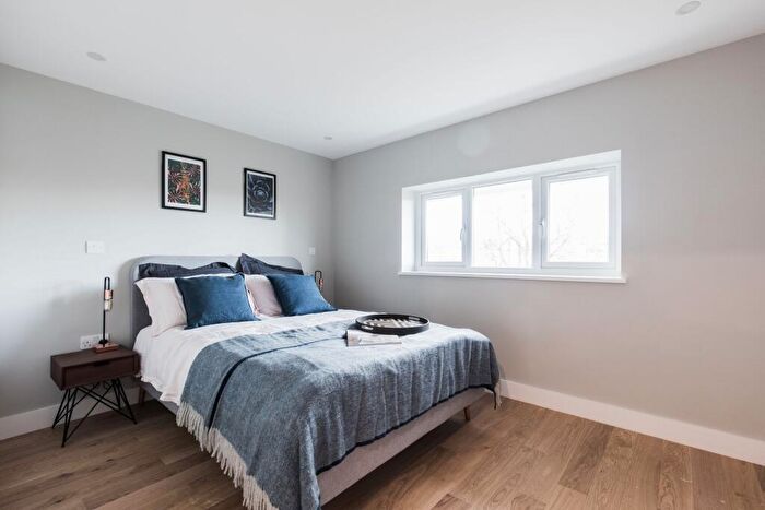 1 Bedroom Flat To Rent In Pavilion Court, NW3