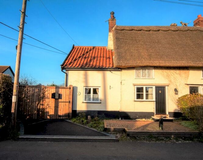 3 Bedroom Cottage For Sale In Pulham Market, IP21