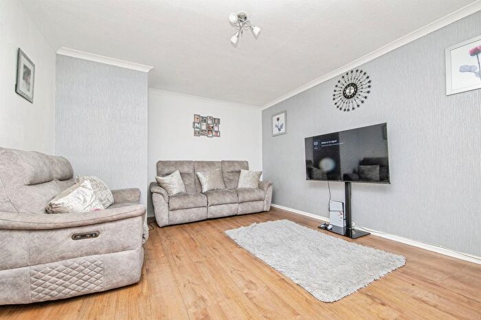 3 Bedroom Semi-Detached House For Sale In Kingsman Drive, Clacton-On-Sea, CO16