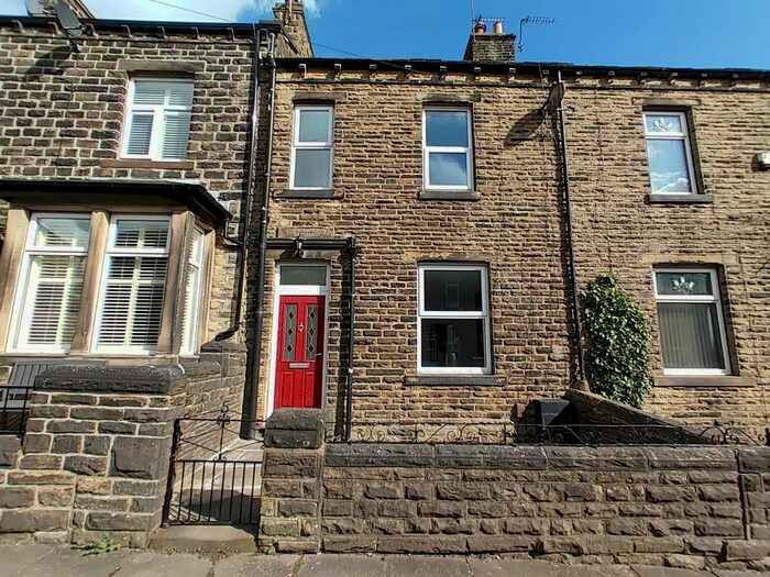 2 Bedroom Terraced House To Rent In Buck Street, Denholme, Bradford, BD13