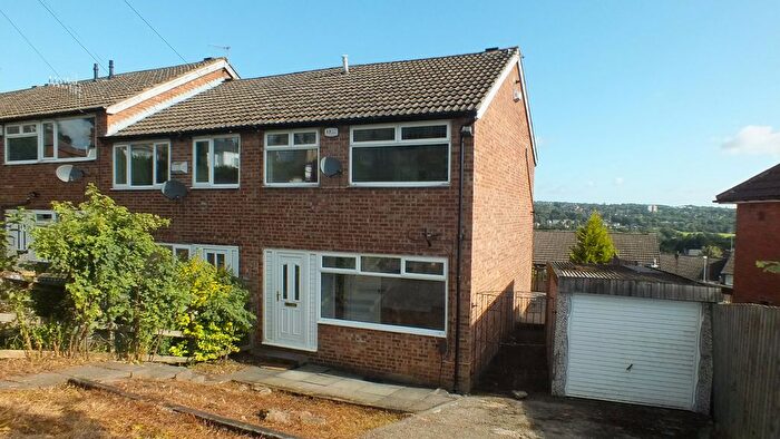 3 Bedroom Semi-Detached House To Rent In Broad Lane, Leeds, LS13