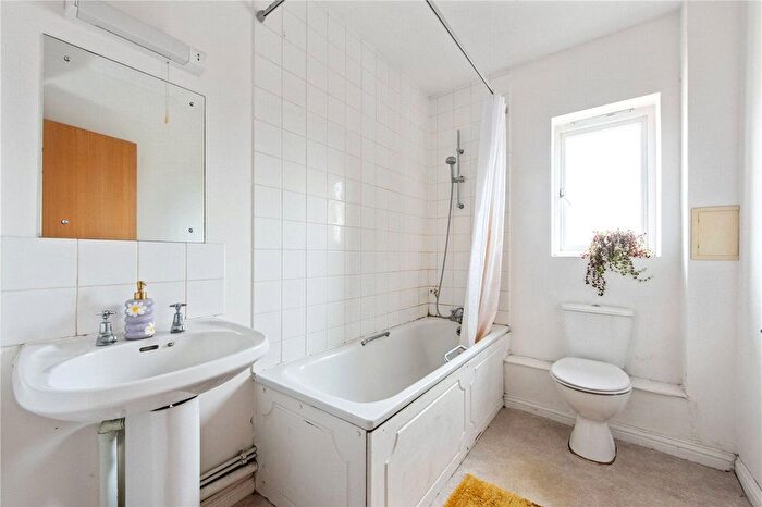 1 Bedroom Flat To Rent In Eastway, London, E9