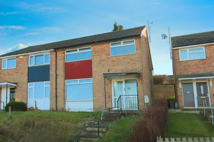 3 Bedroom Semi-Detached House To Rent In Manor Farm Gardens, Leeds, West Yorkshire, LS10