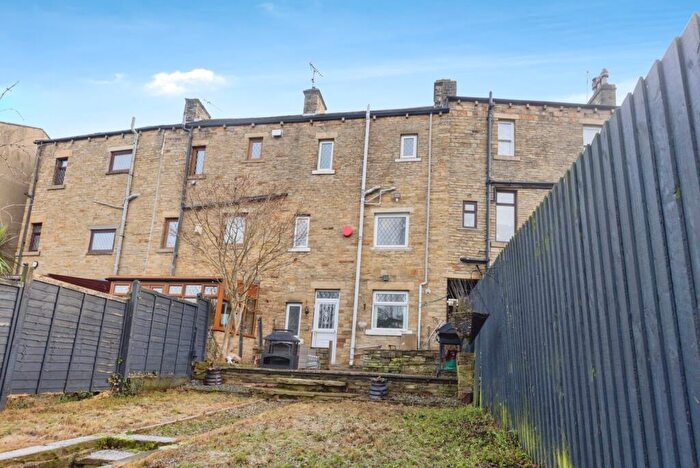 2 Bedroom Terraced House For Sale In Thornhill Road, Rastrick, Brighouse, West Yorkshire, HD6