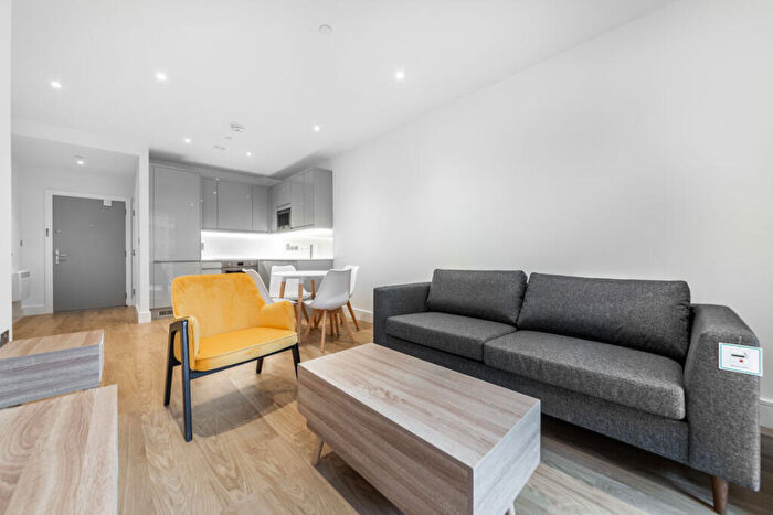 1 Bedroom Flat To Rent In Pershore Street, Birmingham, B5