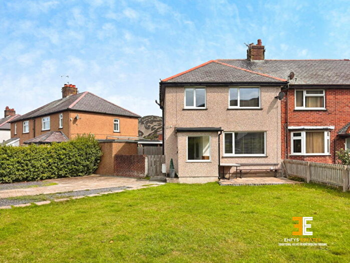 3 Bedroom End Of Terrace House For Sale In Maes Alltwen, Dwygyfylchi, LL34