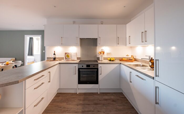 3 Bedroom Apartment To Rent In Flat, The Almere, Avebury Boulevard, Milton Keynes, Buckinghamshire, MK9