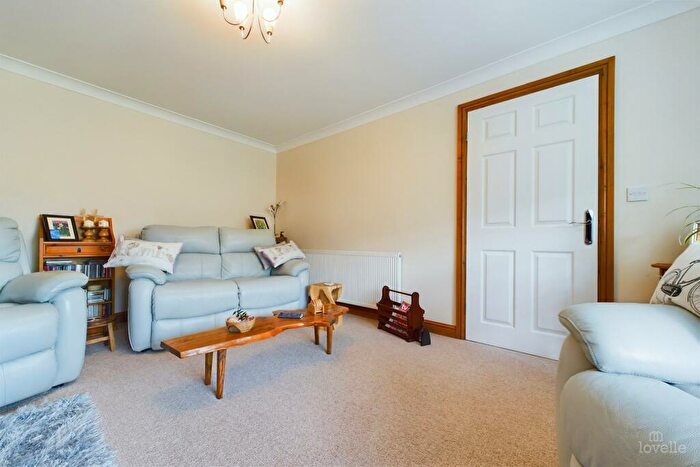 3 Bedroom Detached House For Sale In Worsley Paddock, Ulceby, North Lincolnshire, DN39