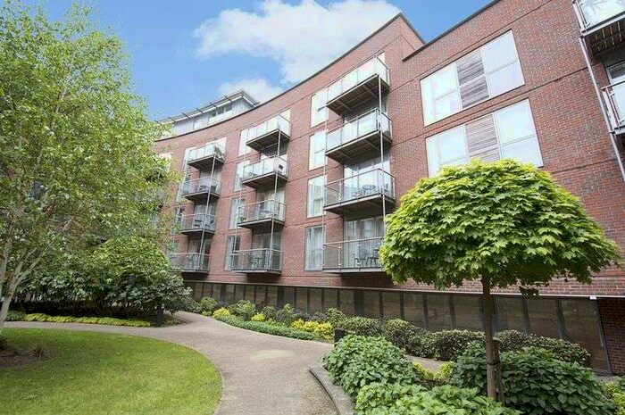 1 Bedroom Property To Rent In The Heart, Walton-on-thames, KT12