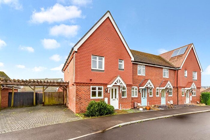 3 Bedroom End Of Terrace House For Sale In Beckless Avenue, Clanfield, PO8