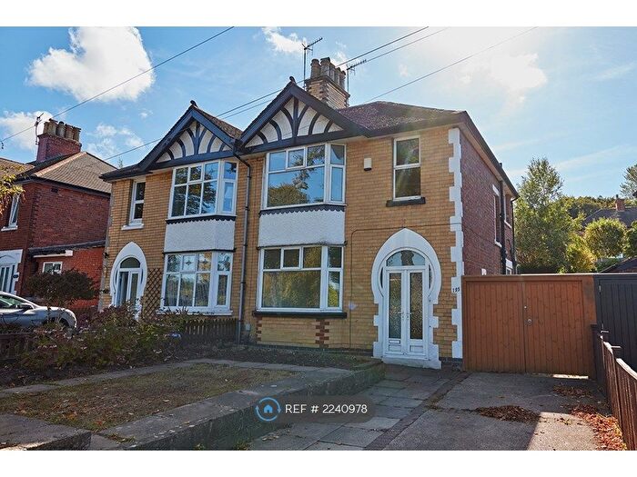 3 Bedroom Semi-Detached House To Rent In Valley Road, Nottingham, NG5