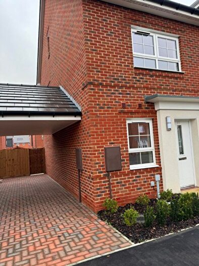 4 Bedroom Detached House To Rent In Mooring Street, Aylesbury, HP22