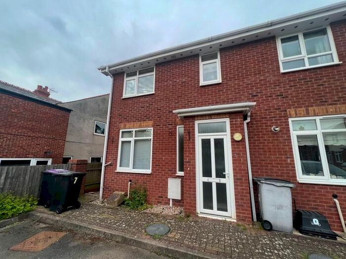 3 Bedroom Terraced House To Rent In Orchard Square, Highley, Bridgnorth, WV16