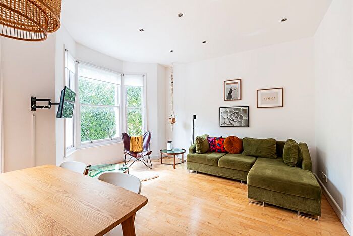1 Bedroom Flat To Rent In Monnery Rd, Archway, London, N19