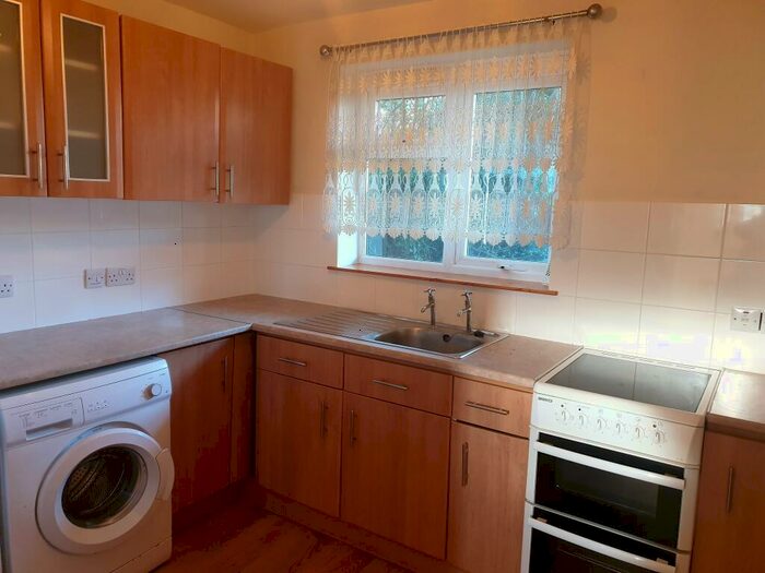1 Bedroom Flat To Rent In Laughton Way, Lincoln, LN2