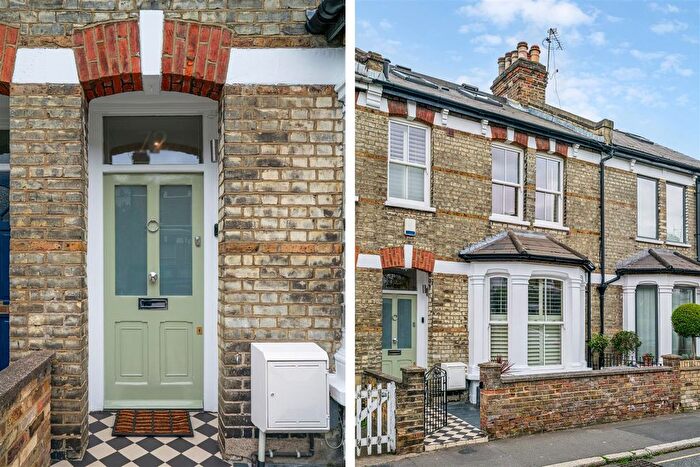 4 Bedroom Terraced House For Sale In Devonshire Road, London, W4