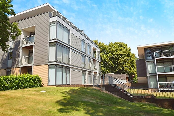 2 Bedroom Flat To Rent In Newsom Place, St Peters Road, St Albans, AL1