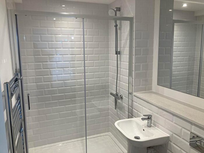 2 Bedroom Apartment To Rent In Parkview, Darwin Street, B12