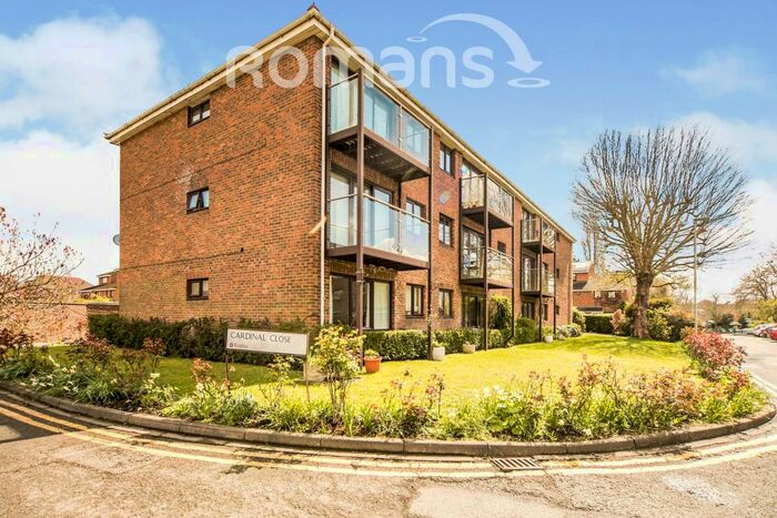1 Bedroom Apartment To Rent In Cardinal Close, Caversham, RG4
