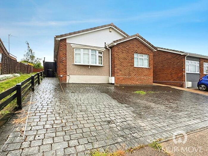 3 Bedroom Bungalow For Sale In Havisham Road, Chalk, Kent, DA12