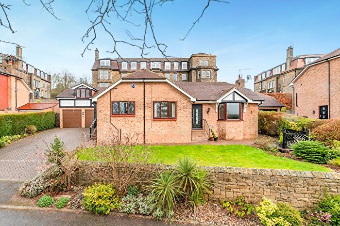 4 Bedroom Detached House For Sale In Stonegate, Bingley, West Yorkshire, BD16