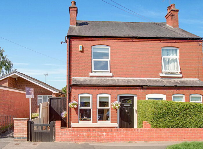 3 Bedroom Semi-Detached House For Sale In Eastwood Road, Radcliffe-on-Trent, NG12