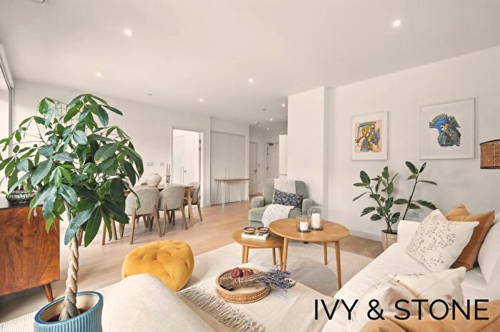 1 Bedroom Flat For Sale In Banyan Court, Royal Wharf, E16