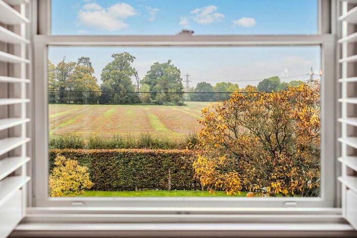 6 Bedroom Detached House For Sale In Pangbourne Road, Upper Basildon, Berkshire, RG8